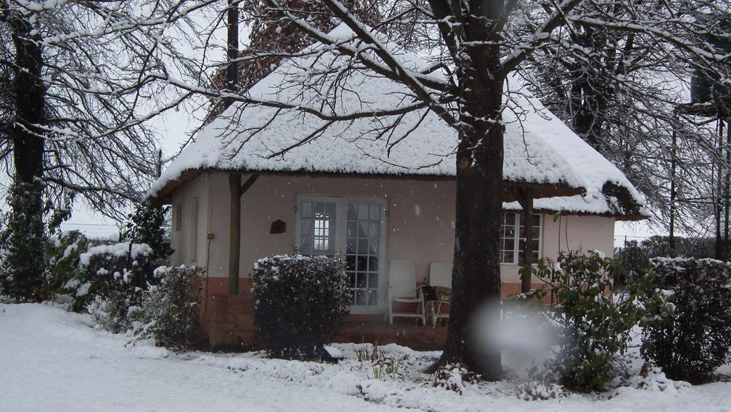 Pennygum Country Cottages Ундерберг Номер фото